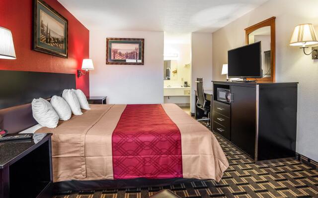 Econo Lodge Downtown