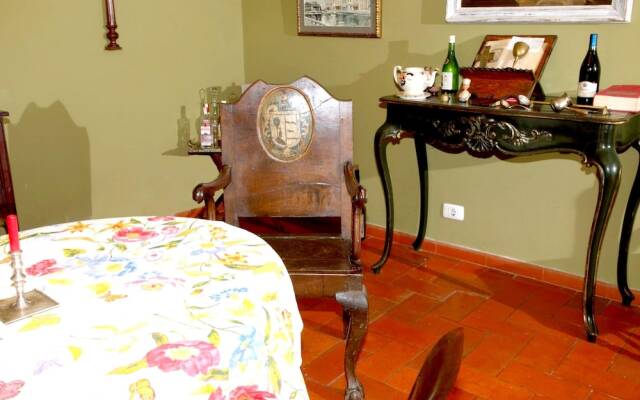 House with 5 Bedrooms in Pontevedra, with Enclosed Garden