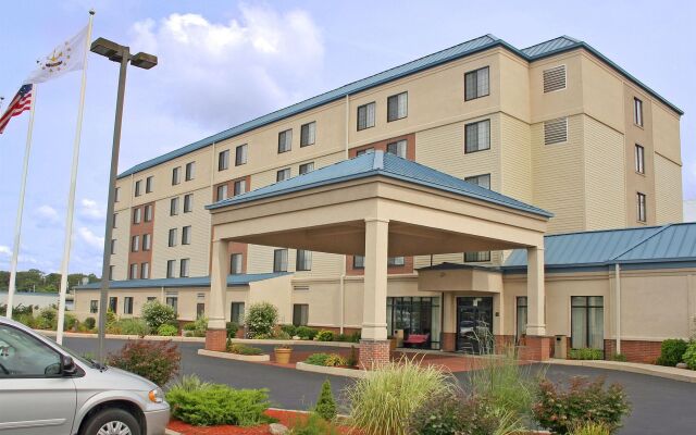 Holiday Inn Express Hotel & Suites Providence-Woonsocket, an IHG Hotel