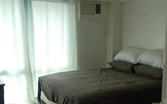 Makati CBD Resort 2 bedroom