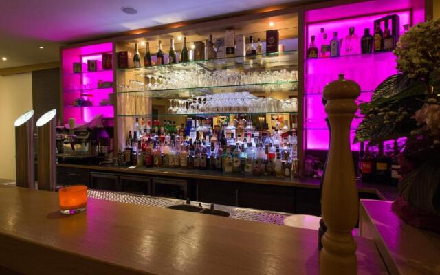 Hotel Parqeo Im A66