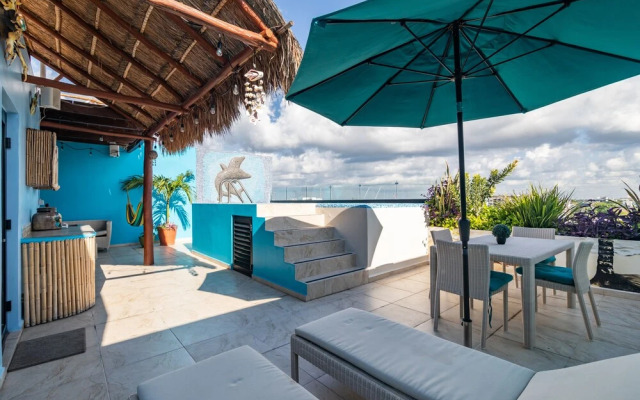 The City Condos by Playa Paradise