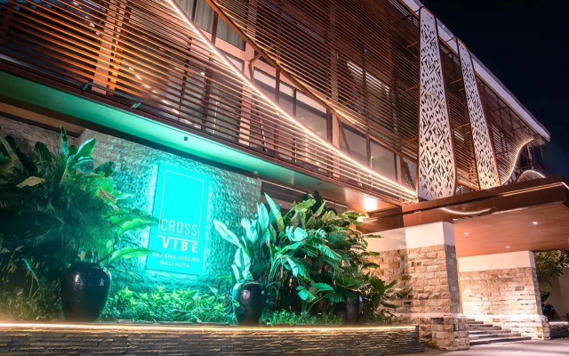 Cross Vibe Paasha Atelier Bali Kuta