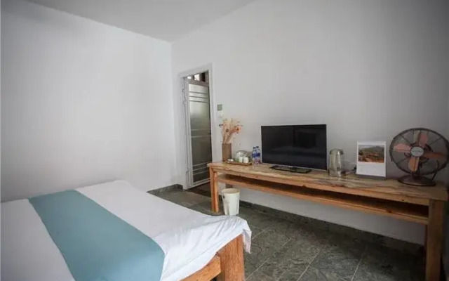 YiHai ZhuYuan Boutique Inn