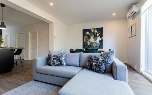 Brand New 3 Bedroom With Rooftop Patio