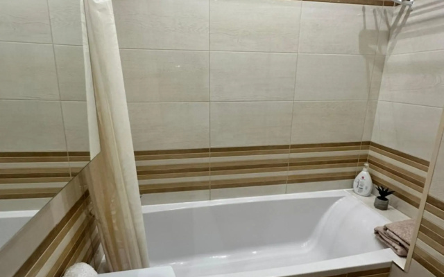 Apartment 1, Podilya