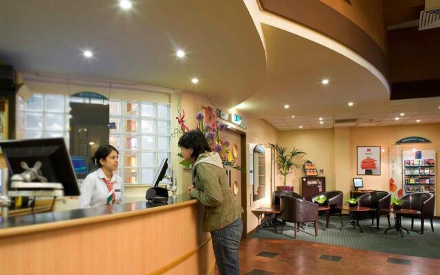 ibis Sheffield City
