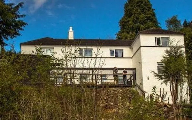 The Lochside Hostel