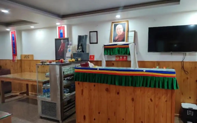 Hotel Akash
