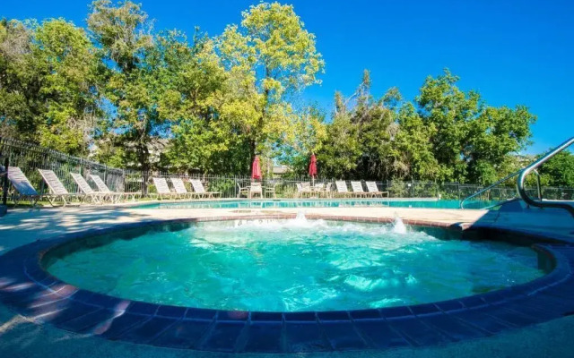 Sweetwater at Lake Conroe by VRI Resort