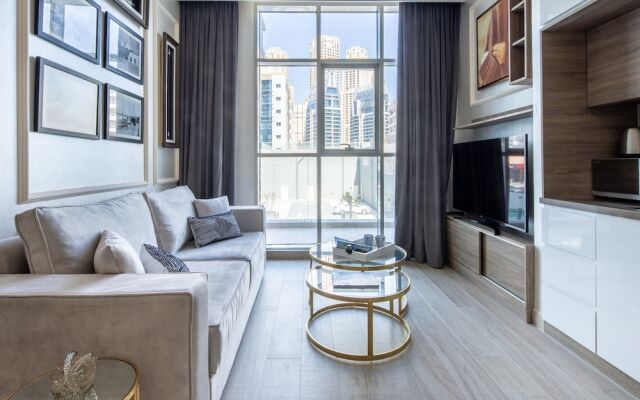 Modern Arabian Themed 1BR Apartment in Dubai Marina