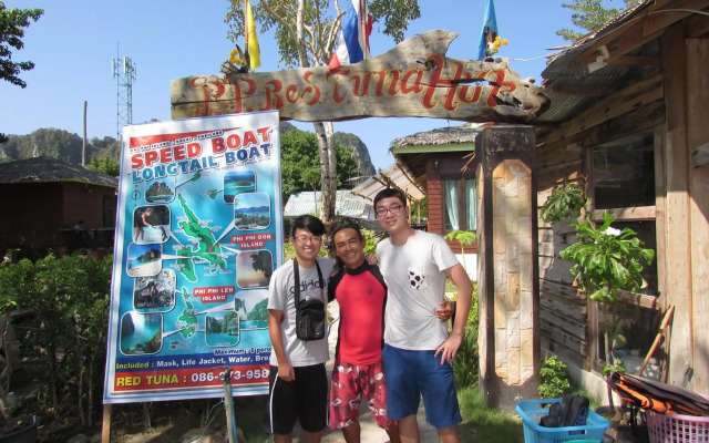 PP Red Tuna Hut