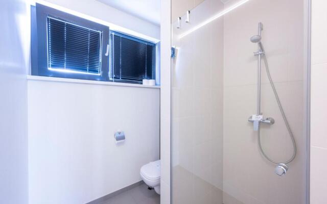 Modern City Hideaway Graz by ichbucheAT