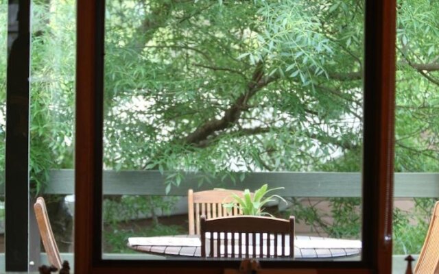 Lake House Healesville