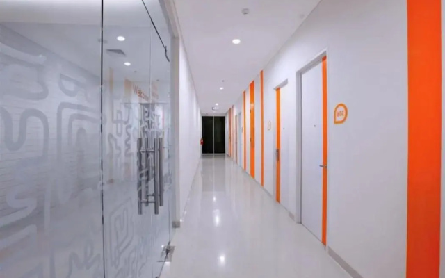 Starlet Hotel BSD City