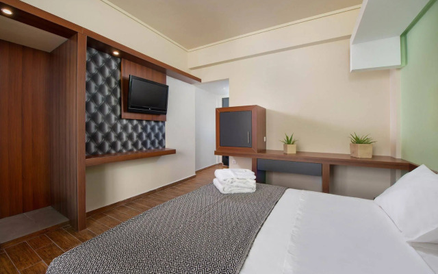 GQ Hotel & Club - Adults Only