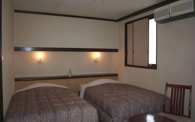 Hotel Yama – Guest Rooms – Nagano