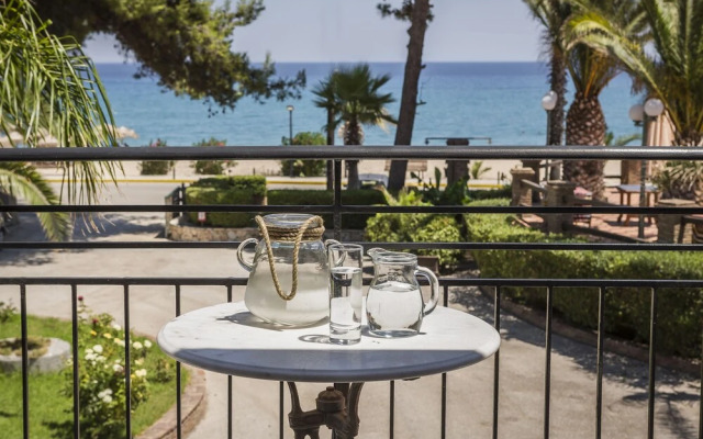 Makis Hotel Skala