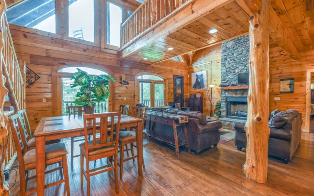 SmokyStays 6 Bedroom Cabin