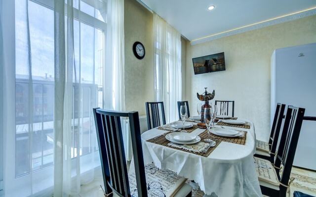 FlatStar on Poltavskiy proyezd 2