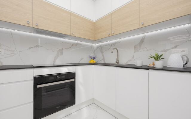 Luxurious Grey Apartment by Renters