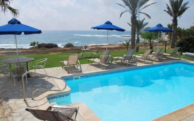 "sea Front Villa, Heated Private Pool, Amazing Location Paphos 323"