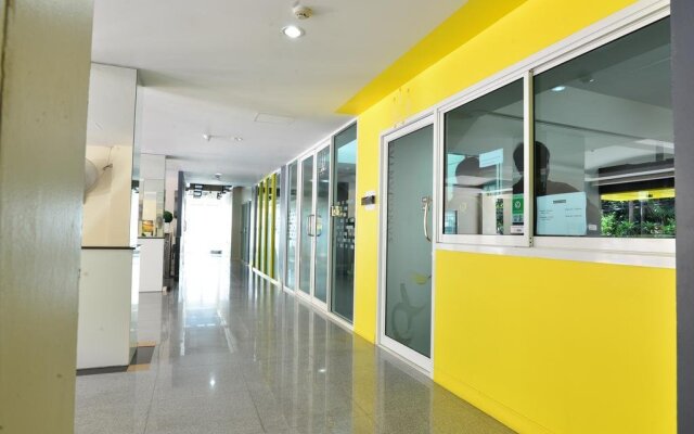 A18 Apartment
