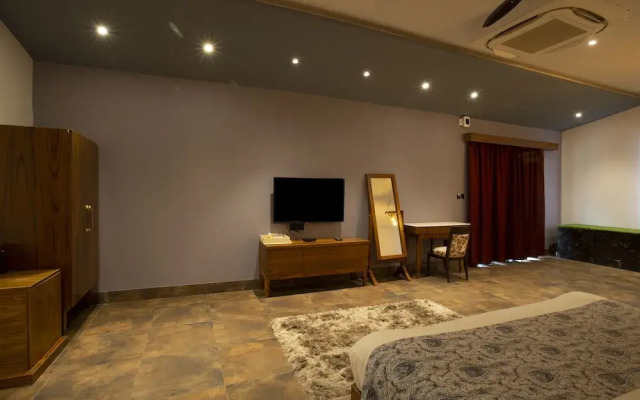 Sky Line Club Resorts