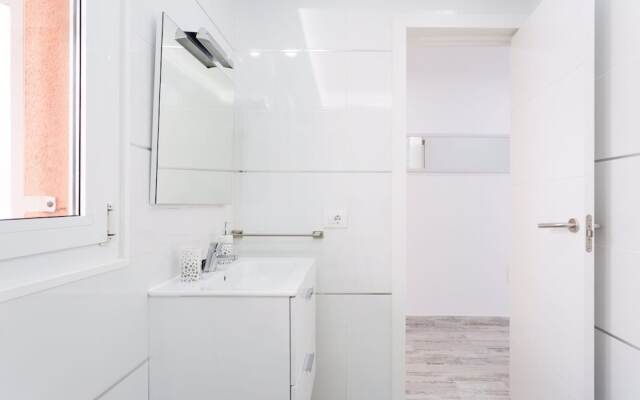 1713. Sun Apartment, Ocean View Terrace, Heated Pool