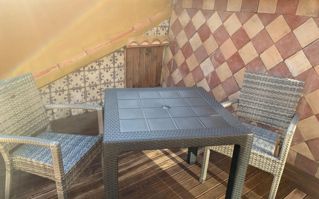 AIRAM Home BUHARDILLA