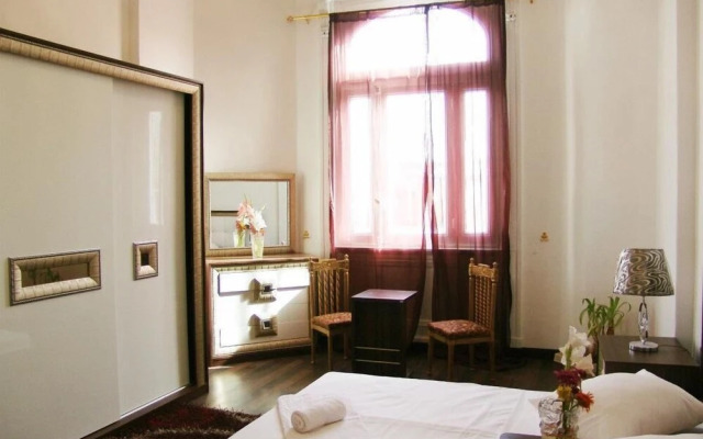 New Grand Royal Hotel