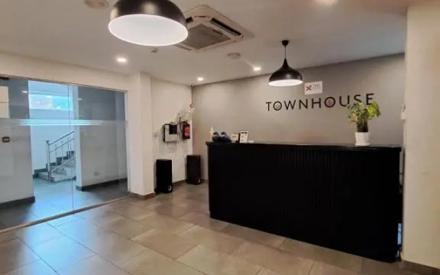 Nexstay Xenia GCDA Kakkanad