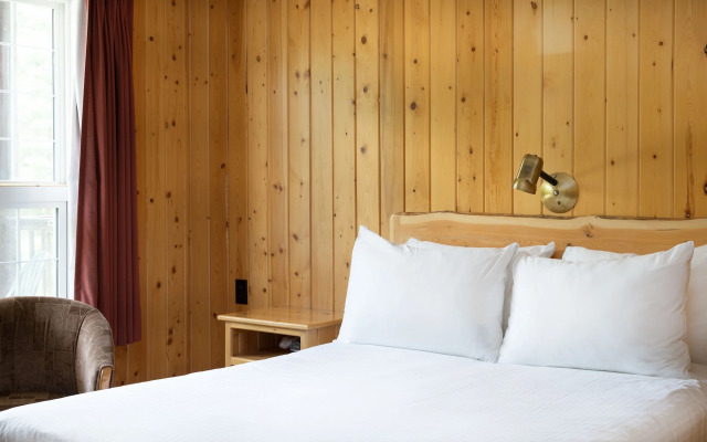 Pine Bungalows