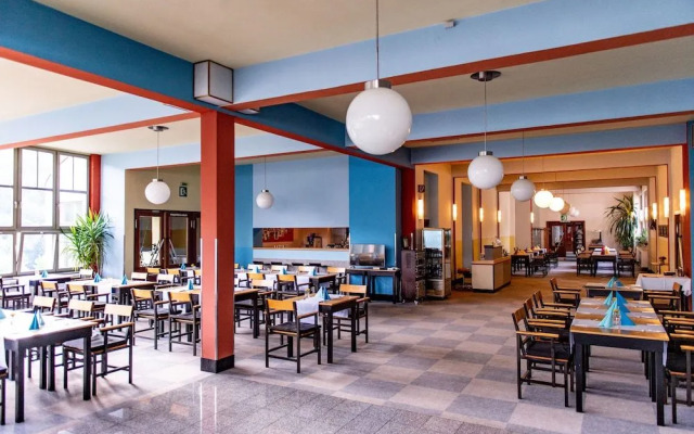 Haus des Volkes - Das Bauhaushotel