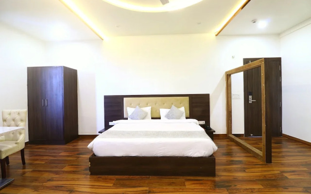 Hotel Taj Venture By Park Tree