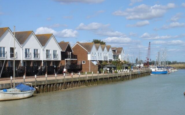 16 The Boathouse, RYE