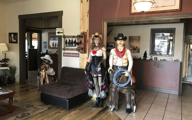 Broken Spur Inn & Steakhouse