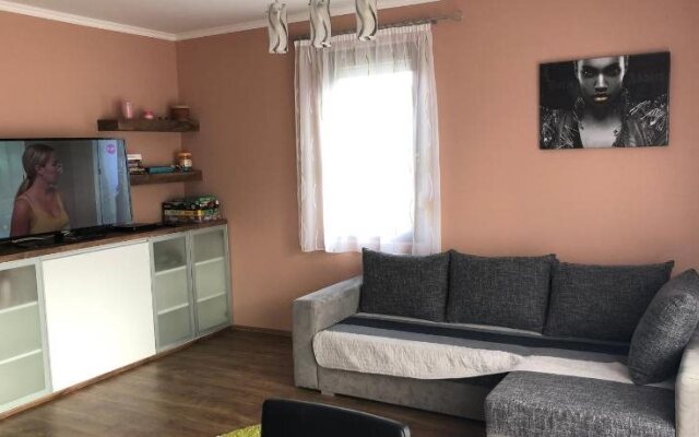 Dorina Wellness Apartman