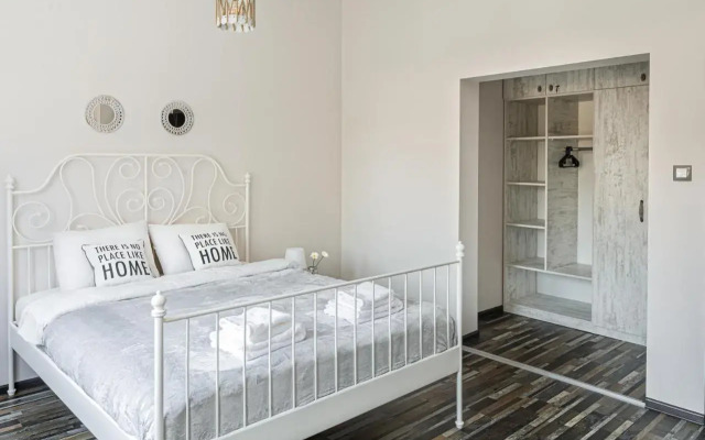 Gladstone suites