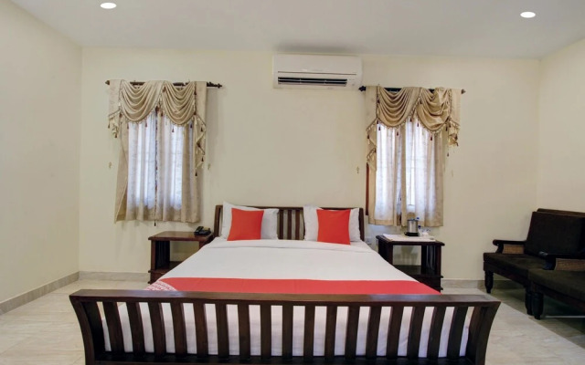 OYO 30970 AAR Royal Residency