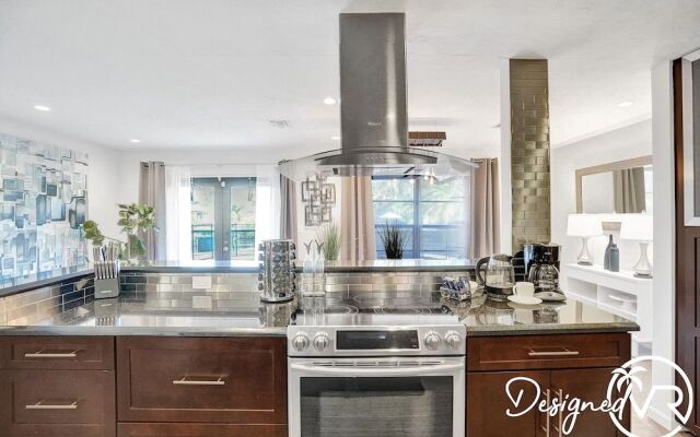 Stunning Waterfront 3BR with Heated POOL