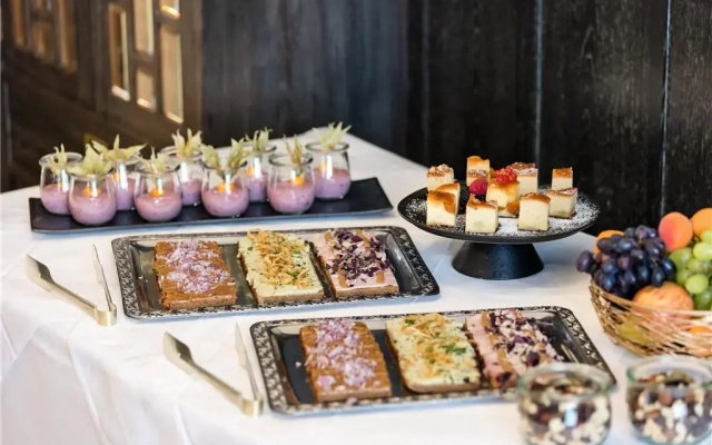 Astoria Vienna, Curio Collection by Hilton