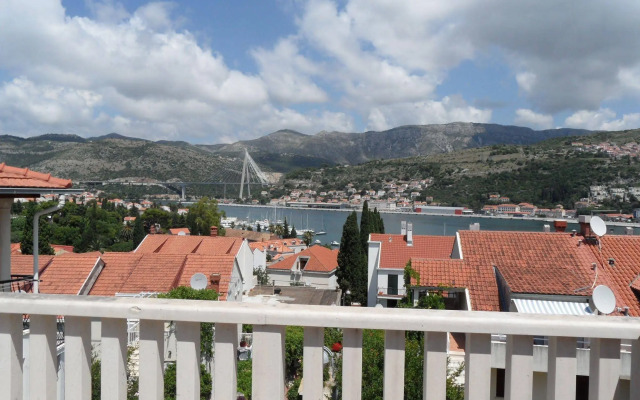Adria Apartments
