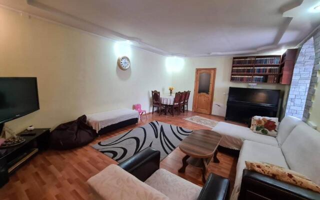 FG აპარტ ჰოტელი / FG Apart Hotel