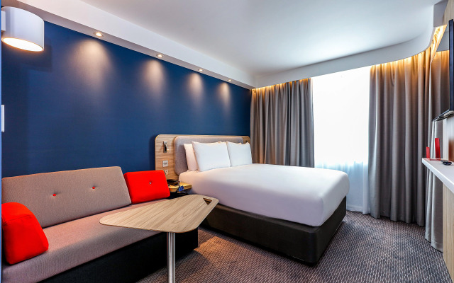 Holiday Inn Express Bicester by IHG