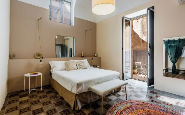 Noto Urban Chic Apartment