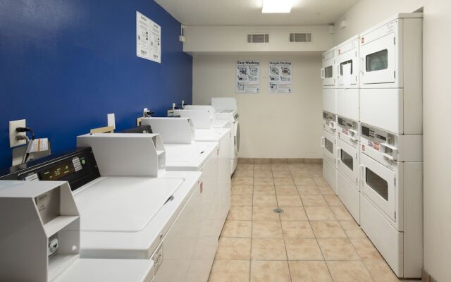 InTown Suites Extended Stay Atlanta GA - Marietta Roswell Rd