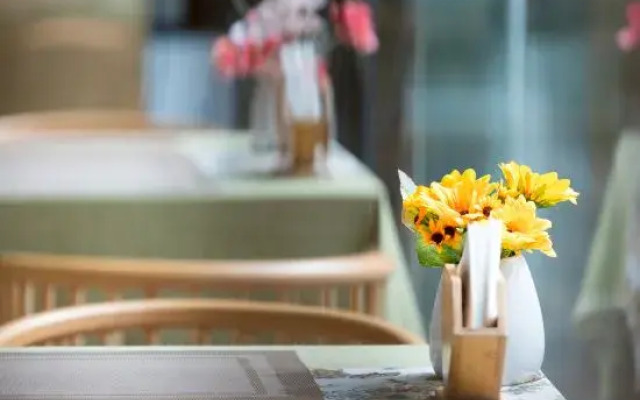 Zelan Courtyard Hotel