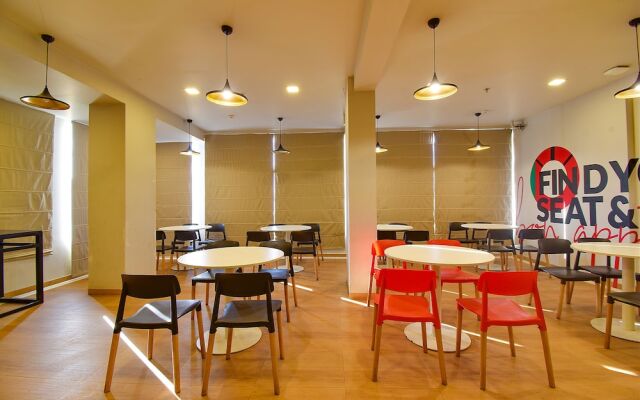 Fabhotel Manomay Homes