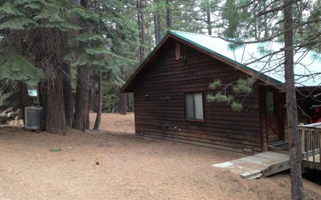 Lake Davis Cabins